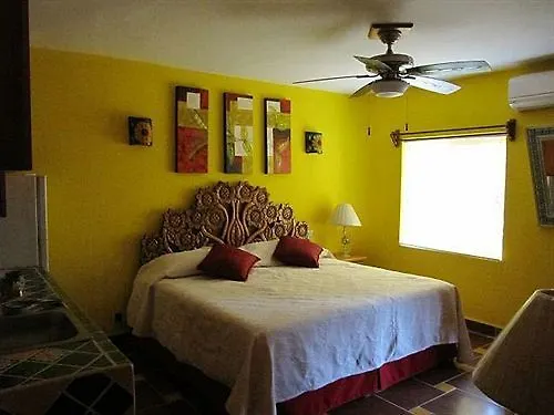 Casa Virgilios B&B 누에보 바야르타